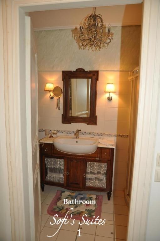 Sofi'S Suites Andros Экстерьер фото